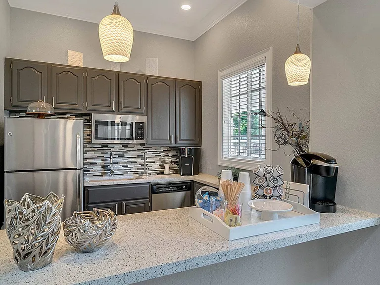 5000 Millenia Blvd — Photo 7