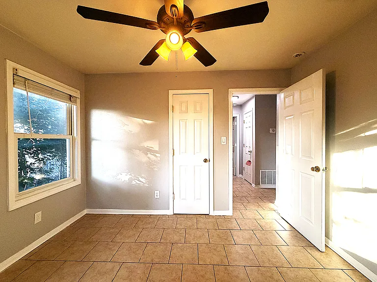 515 Blake St — Photo 13