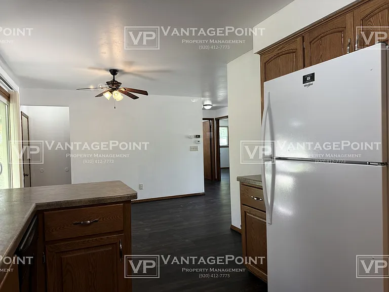 501 Tampa Way — Photo 9