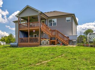2657 Rock Springs Rd, Charlotte, TN 37036