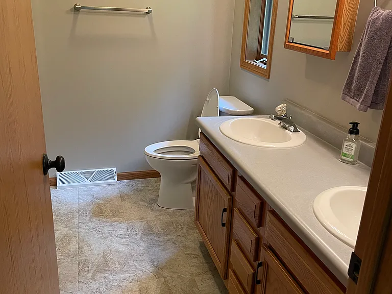538 Outlook Dr — Photo 4