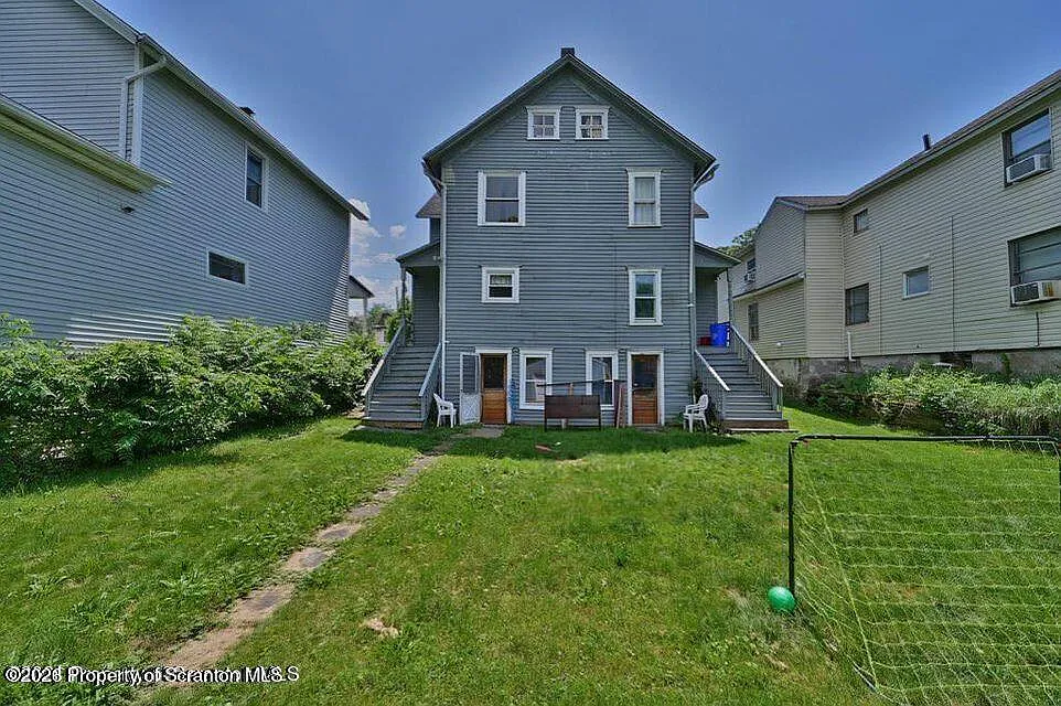 2 bed, 1.0 bath, 800 sqft, $1,150 — Photo 3