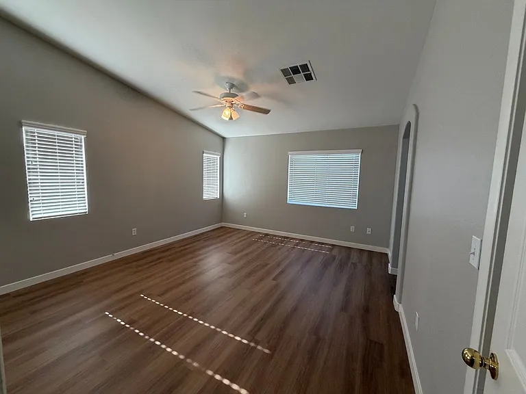2139 Meadow Green Ave — Photo 18
