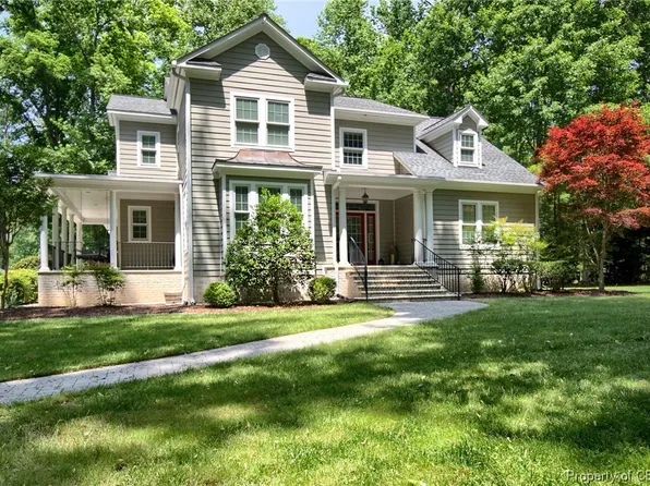5858 Hillside Dr, Gloucester, VA 23061
