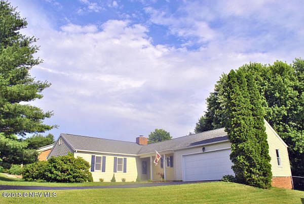 1st image of 308 Lucas Dr