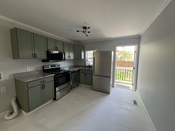 5th image of 804 Carolina Ave