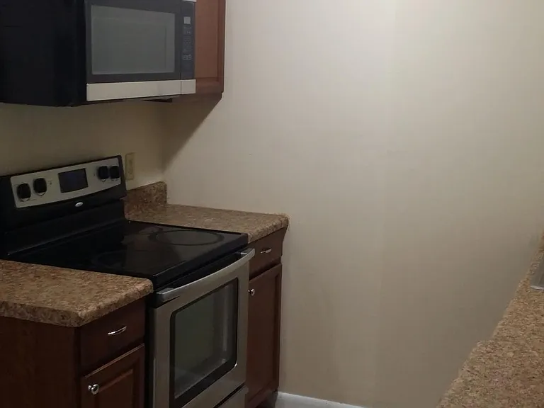 1810 Atkamire Dr — Photo 7