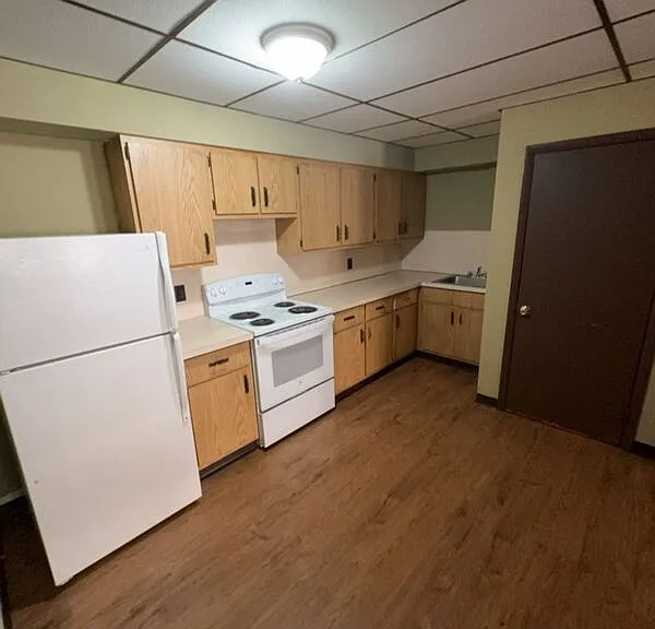 1820 Sanderson Ave #1 — Photo 2