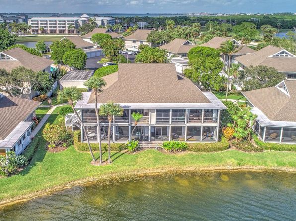 310 NE Golfview Cir #310