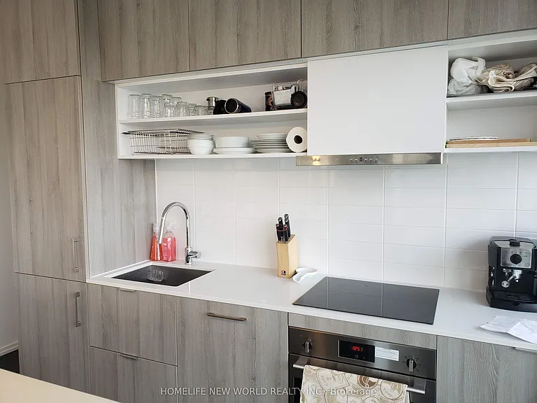 5 Soudan Ave #1104 — Photo 38