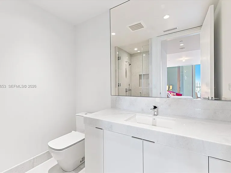 17975 Collins Ave #N-2001 — Photo 30