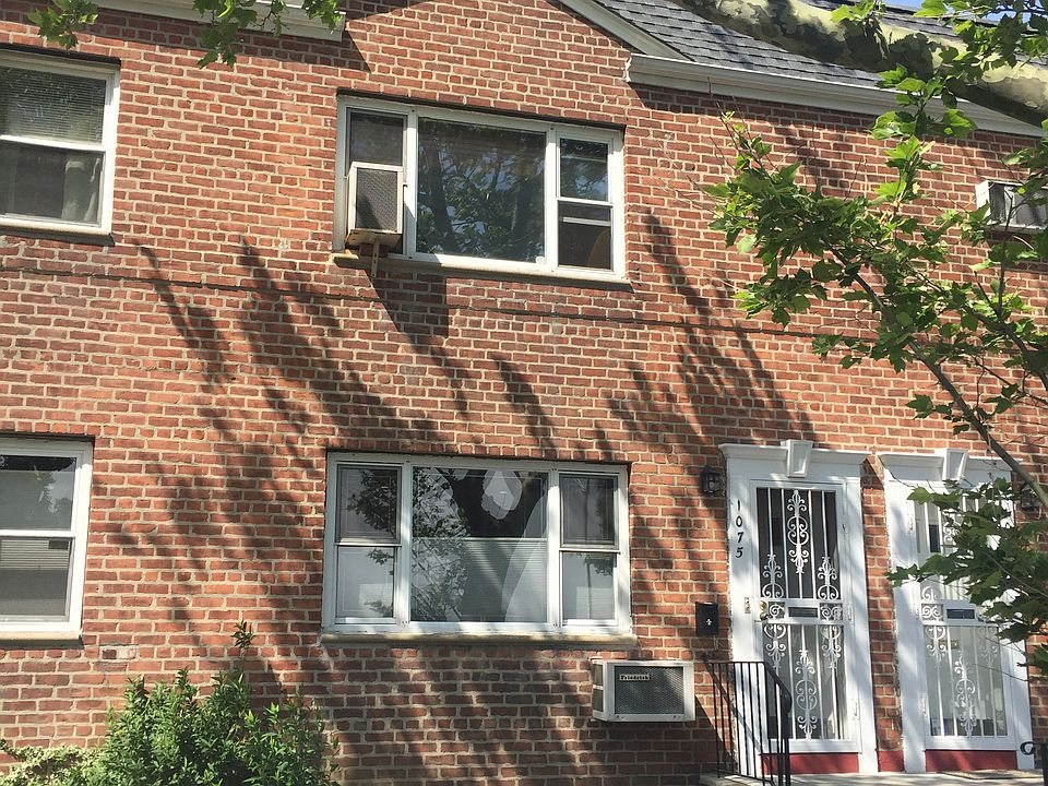 1st image of 1075 Shore Pkwy #1
