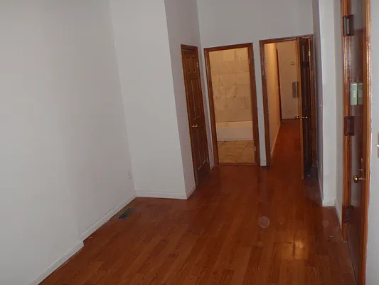 Rented by Flateau Realty | media 16