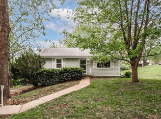 6921 NE 53rd St, Kansas City, MO 64119