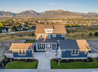 10767 S Fern Ridge Dr, South Jordan, UT 84009