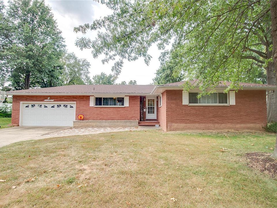 1st image of 125 Stolze Dr