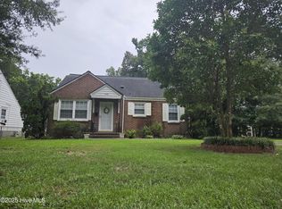 1406 E Holly St, Goldsboro, NC 27530