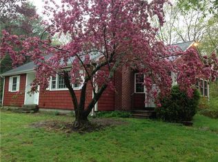 341 Chestnut Hill Rd, Glocester, RI 02814