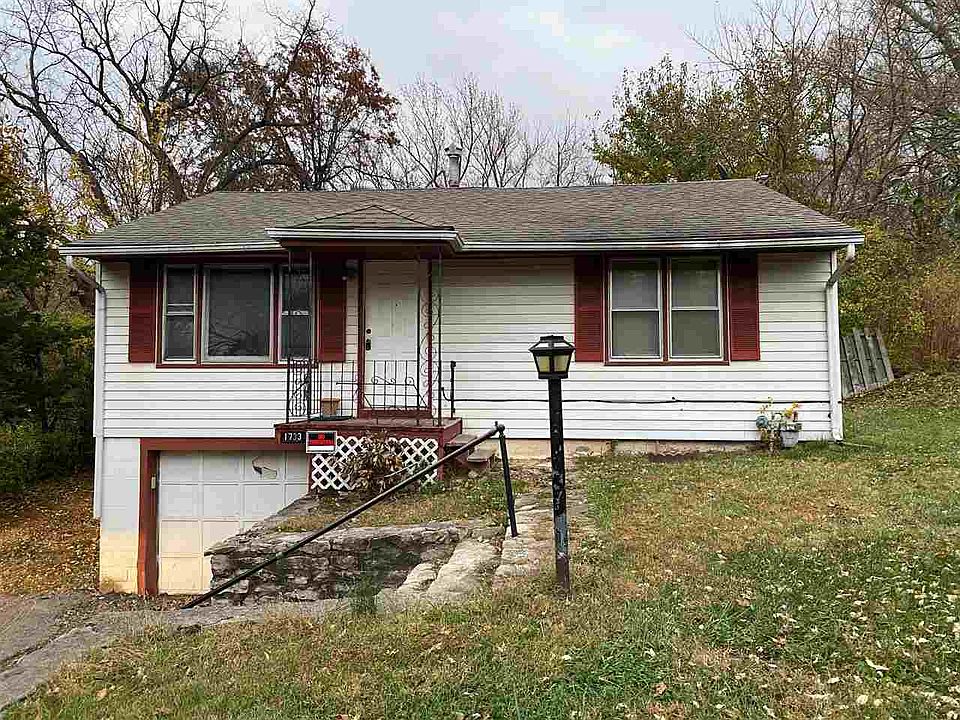 1st image of 1733 S 49th St