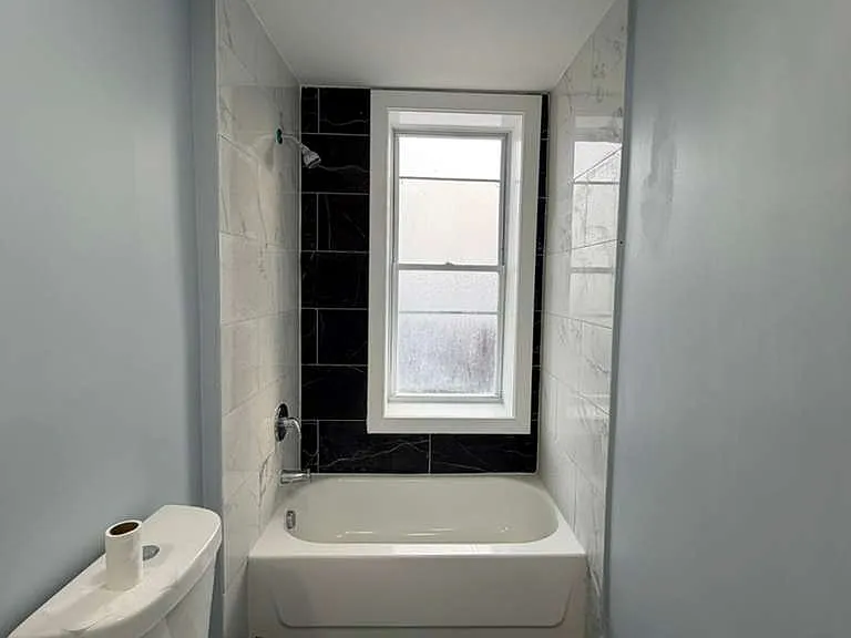 190 N Park St #4 — Photo 5