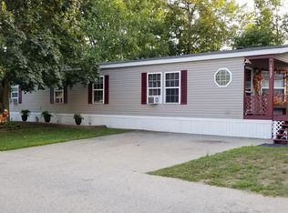 14297 Winters Crk W, West Olive, MI 49460