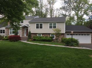 1 Sheridan Dr, Short Hills, NJ 07078