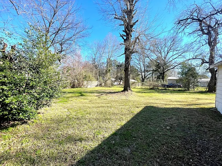 308 N White Oak Rd — Photo 12