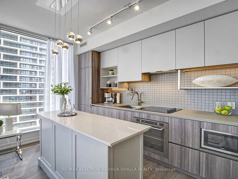 898 Portage Pkwy #1702 — Photo 13