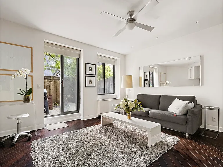 167 Perry St #1J — Photo 3