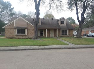 1403 Neptune Ln, Houston, TX 77062
