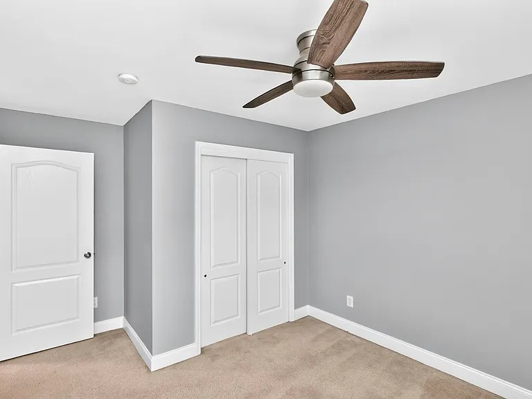 1100 Woodbury Falls Ct — Photo 17