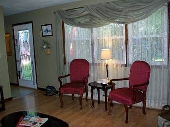 2nd image of 1207 Sylvan Cir