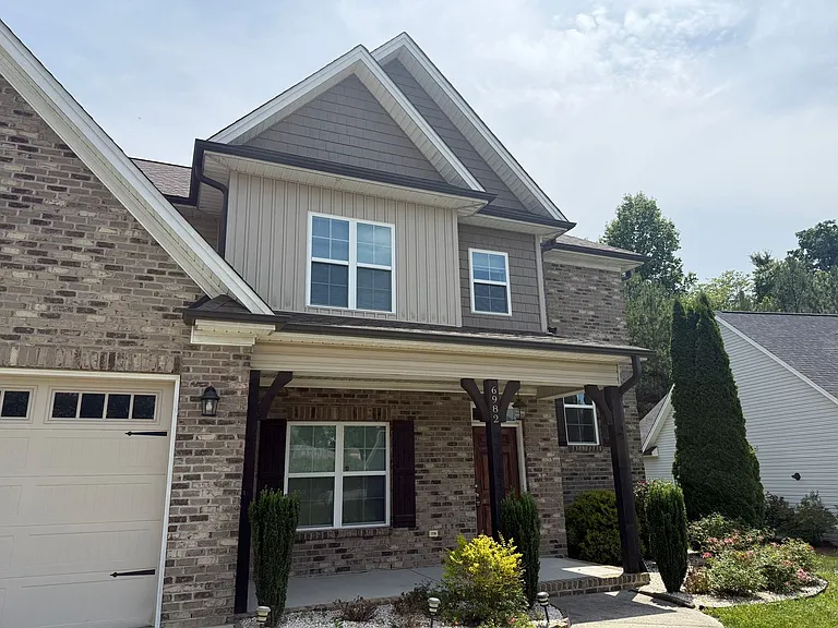 6982 Orchard Path Dr — Photo 2