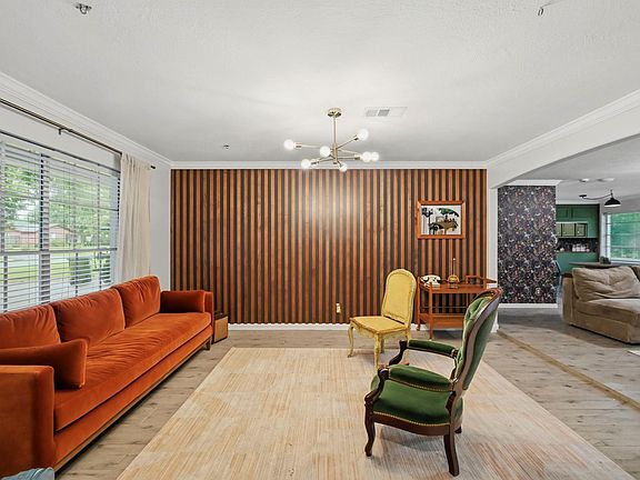5th image of 15810 Acapulco Dr
