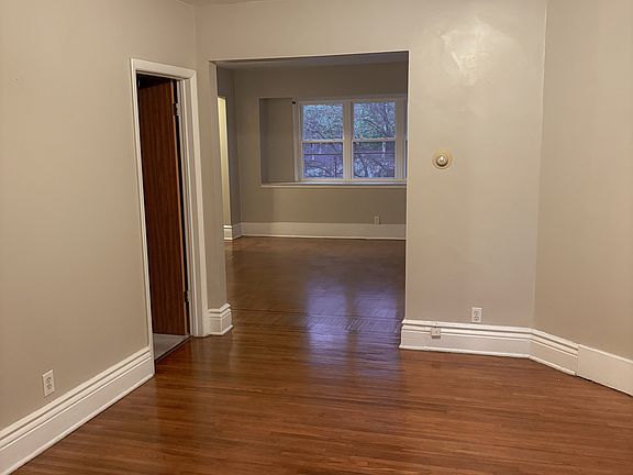3rd image of 233 Pennsylvania St #3