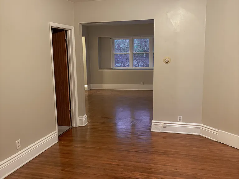 233 Pennsylvania St #3 — Photo 3