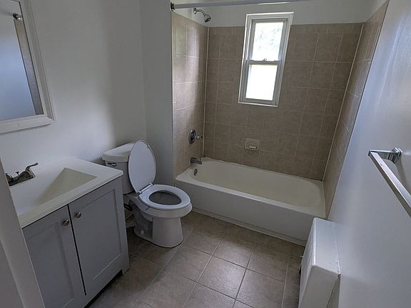 2nd image of 29 Bennington Dr #G