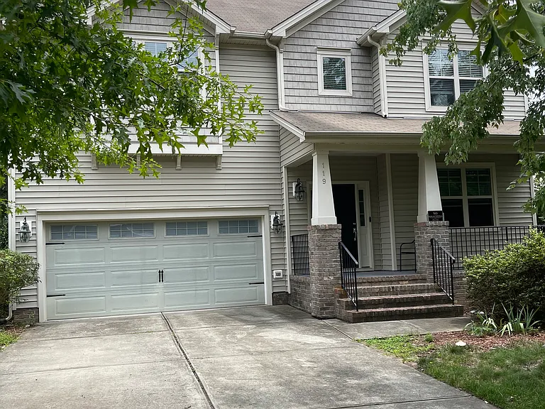 119 Gathering Pl — Photo 1