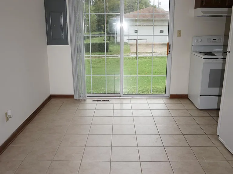 402 Hansford St #3 — Photo 4