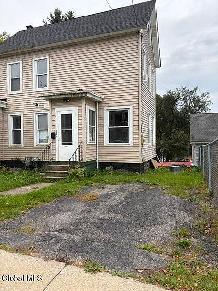 2nd image of 105 Burwell Street