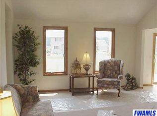 810 Innskeeper Ct, Waterloo, IN 46793