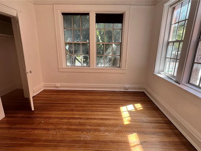 118 Indian Pl — Photo 22