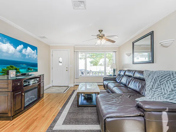 440 Harold Avenue image 8 of 47