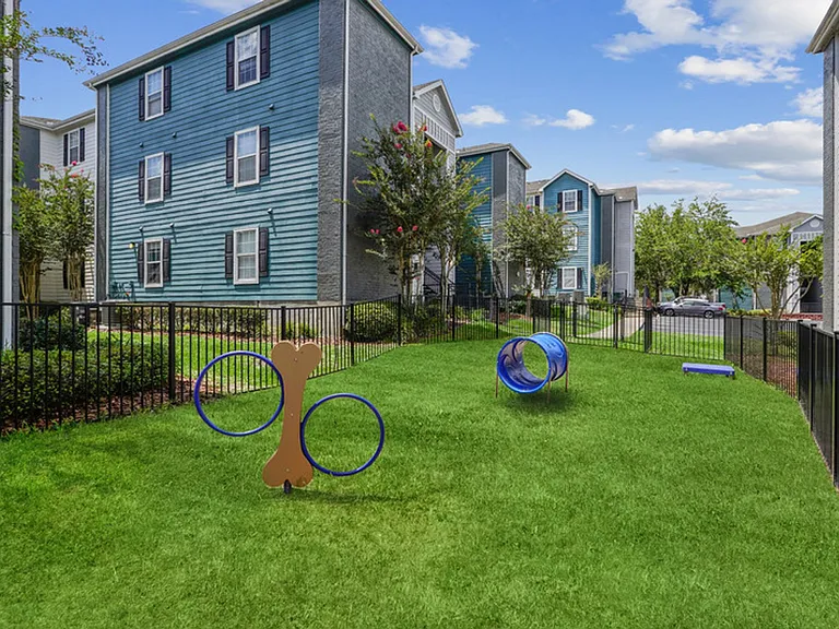 Centric on 34th Apartments — Photo 8