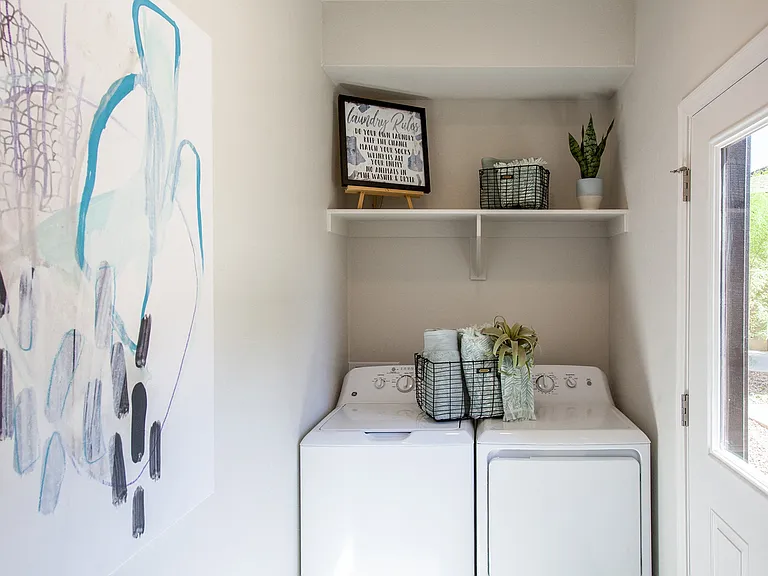 San Mateo Townhomes — Photo 16