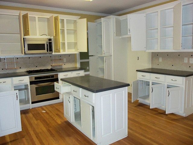 2nd image of 1132 Oakhurst Trl