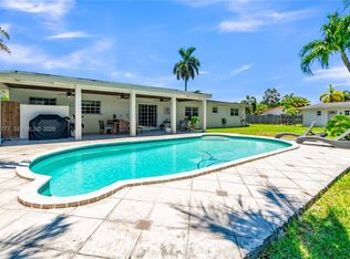 12805 SW 193rd Ter, Miami, FL 33177