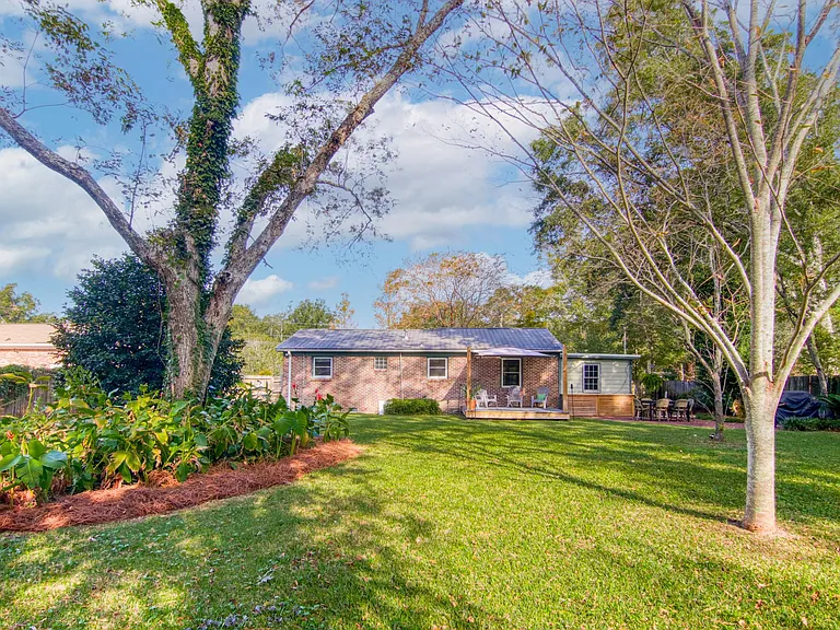 1157 Oxbow Dr — Photo 8