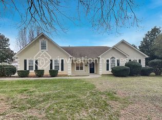 130 Breakwater Way, Fayetteville, GA 30214