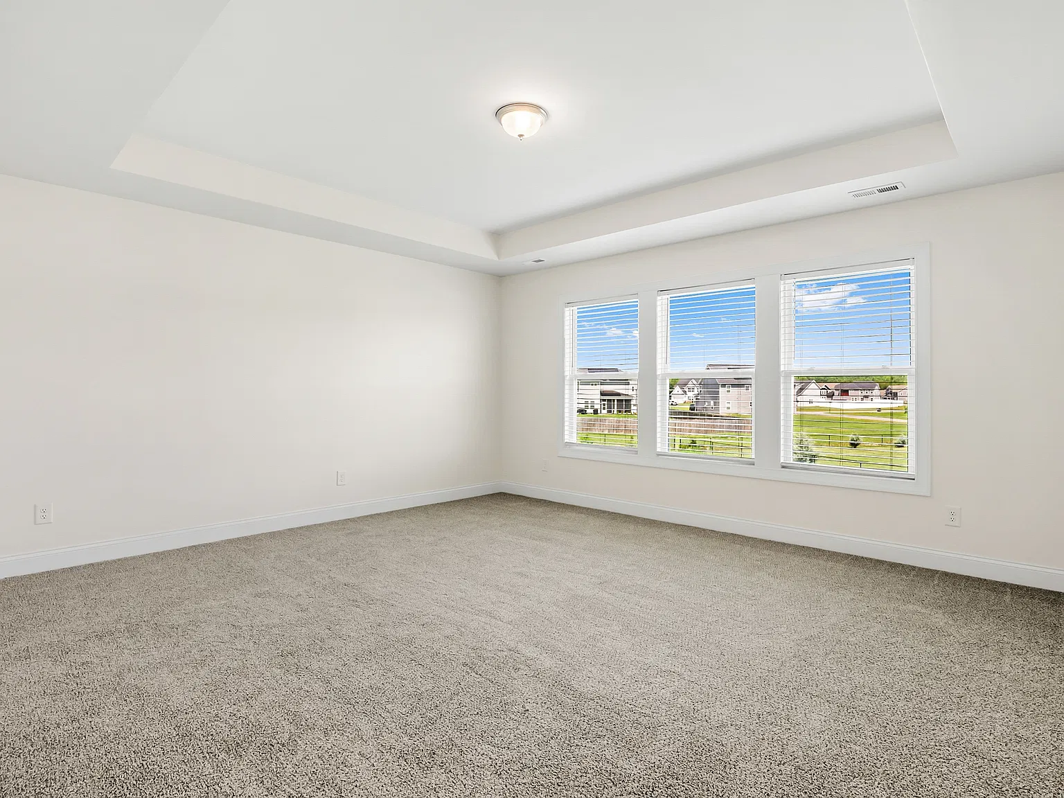 102 Bollienger Dr - 1 — Photo 3